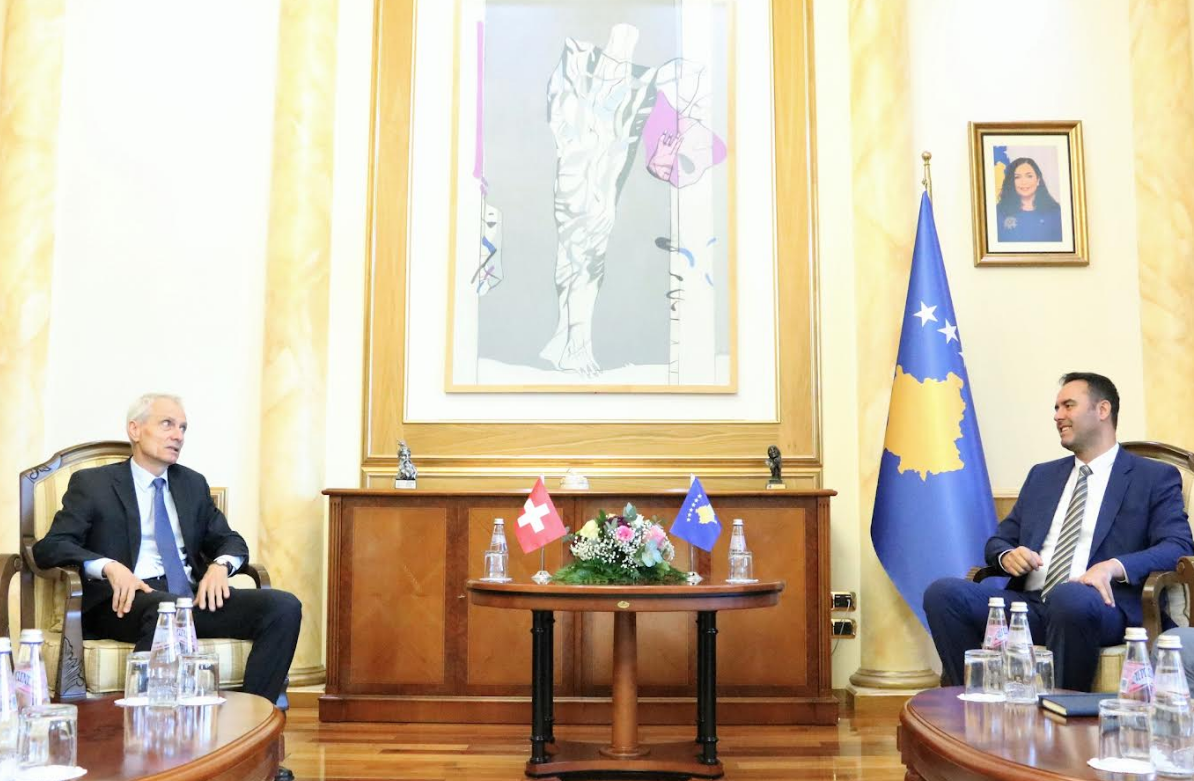 Konjufca priti në takim lamtumirës ambasadorin zviceran në Kosovë, Thomas Kolly