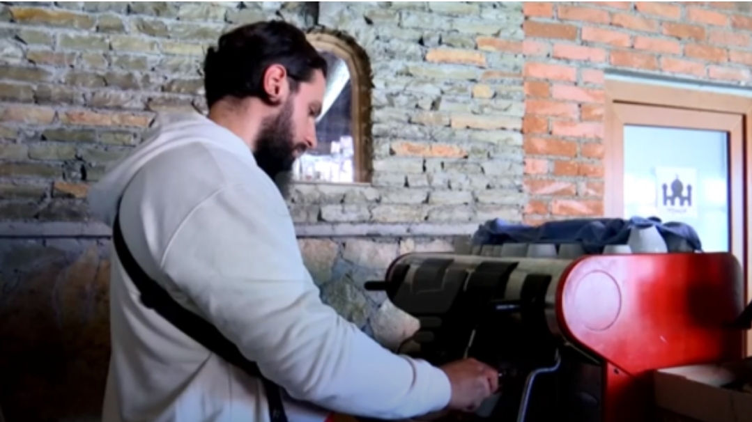 Një restorant sjell 100 punëtorë nga Bangladeshi në Obiliq