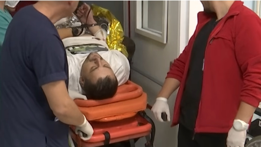 Ky është terroristi serb që u arrestua nga Policia e Kosovës, u dërgua në QKUK për trajtim