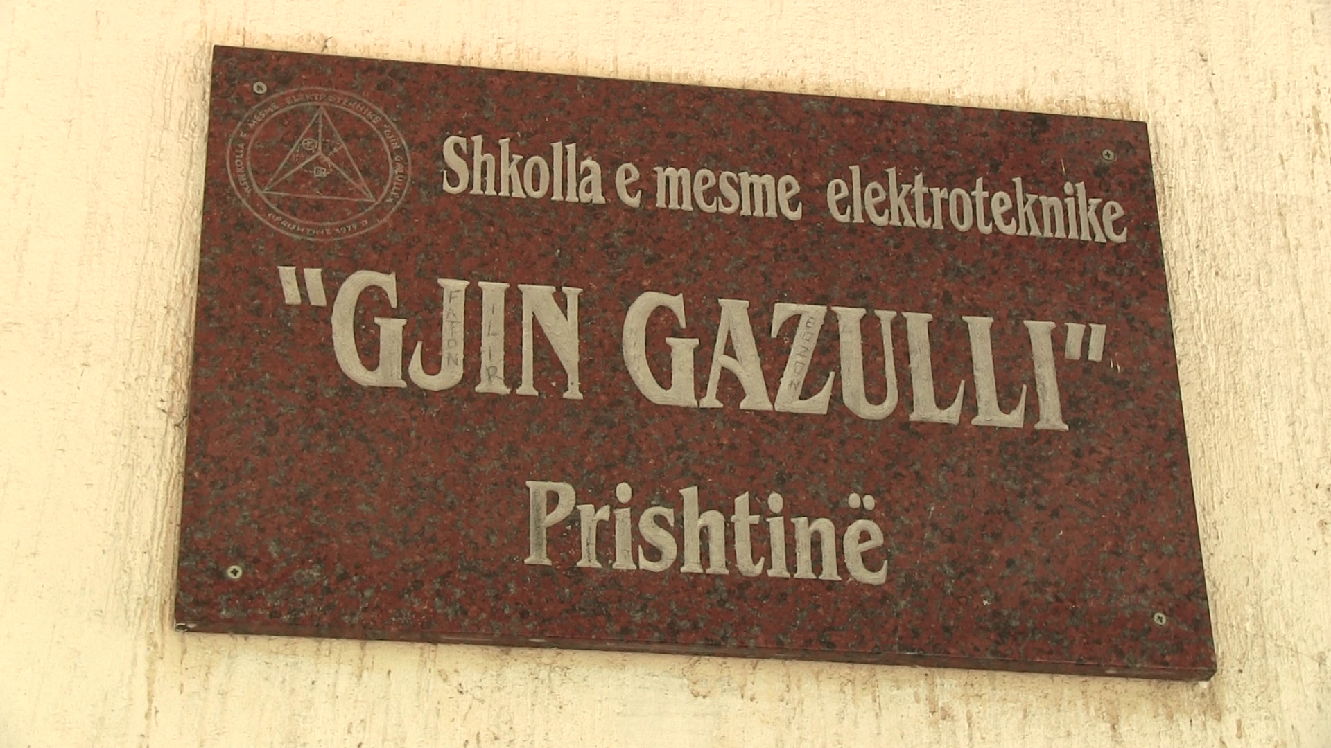 Tentim vrasje në Prishtinë: Nxënësi 17-vjeçar i shkollës “Gjin Gazulli” ther me thikë shokun