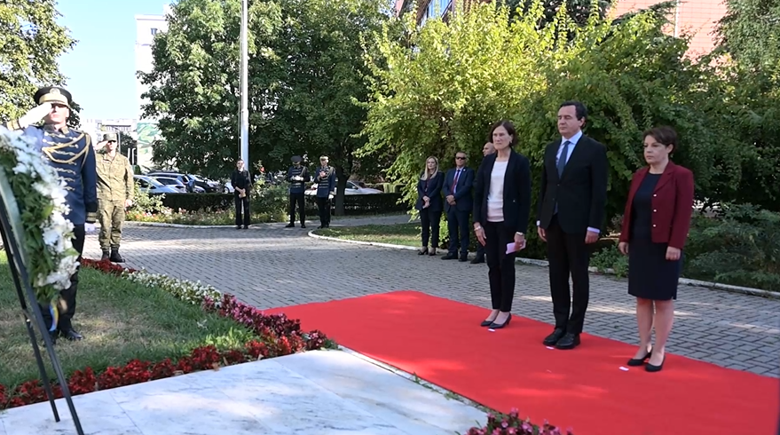 Kurti: Sulmet e 11 shtatorit shkaktuan tronditje, Kosova e rreshtuar në luftën kundër terrorizmit