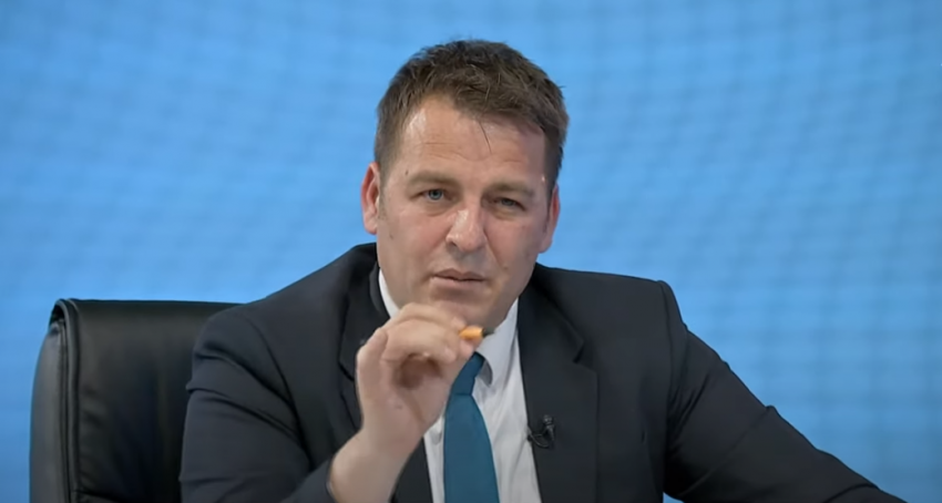 Armend Muja i quan spekulime deklaratat e Hazirit rreth pakos së dytë të sanksioneve nga BE-ja!