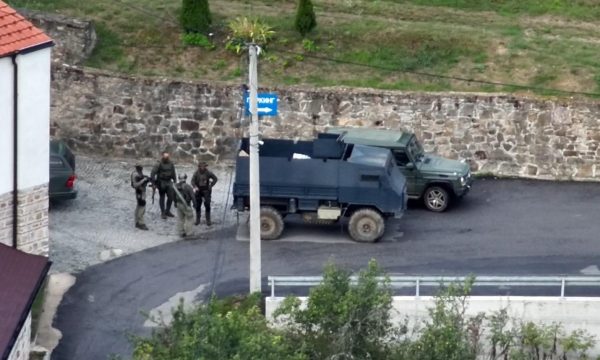 Prokurori Abazi: Trupave të sulmuesve të vrarë po iu kryhet obduksioni në IML