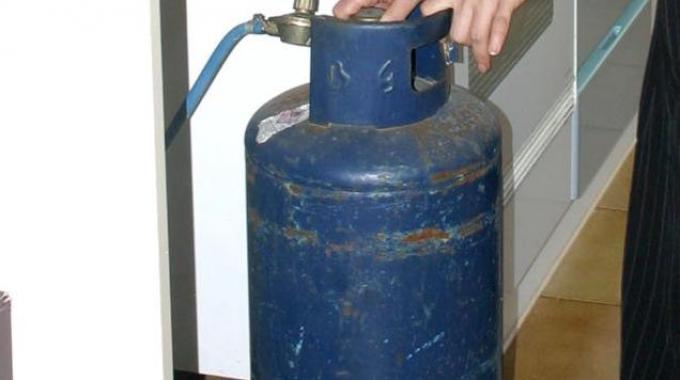 Shpërthen bombola e gazit në Prishtinë, lëndohen rëndë burrë e grua