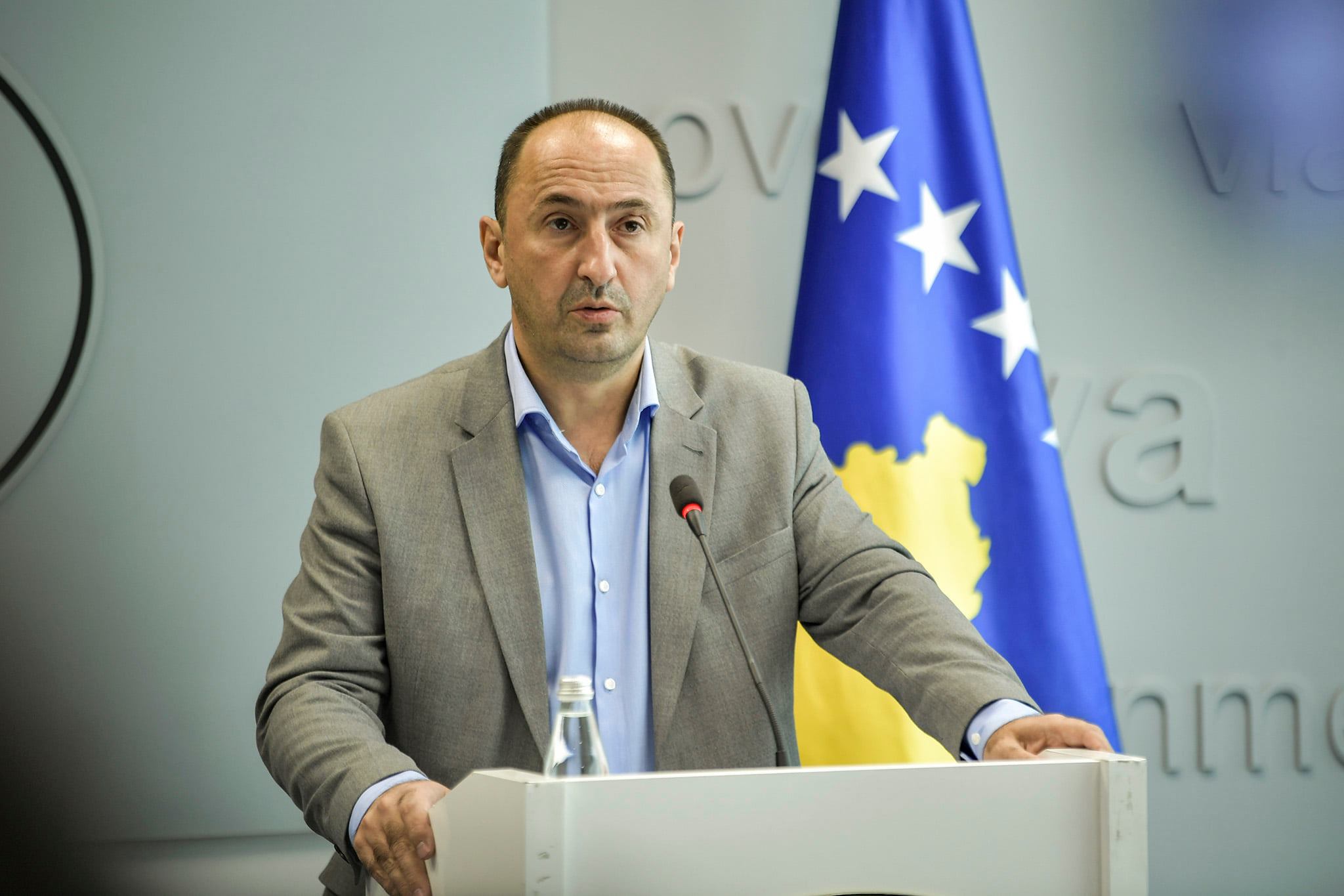 Finalizohet Udhëzimi Administrativ – Disa qese të plastikës ndalohen e disa do të bëhen me pagesë