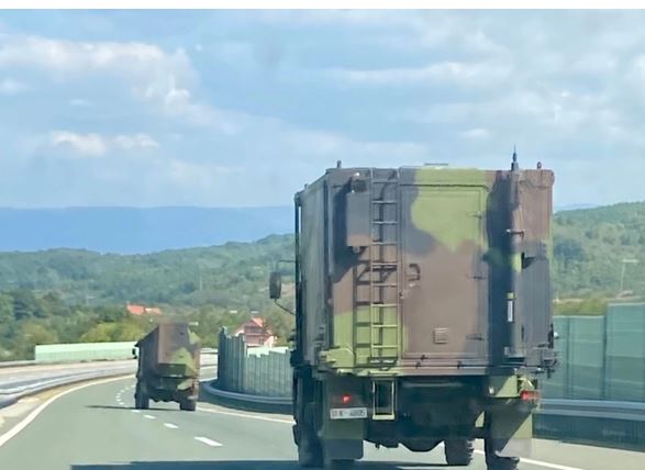 Serbia nis tërheqjen e trupave ushtarake nga kufiri me Kosovën