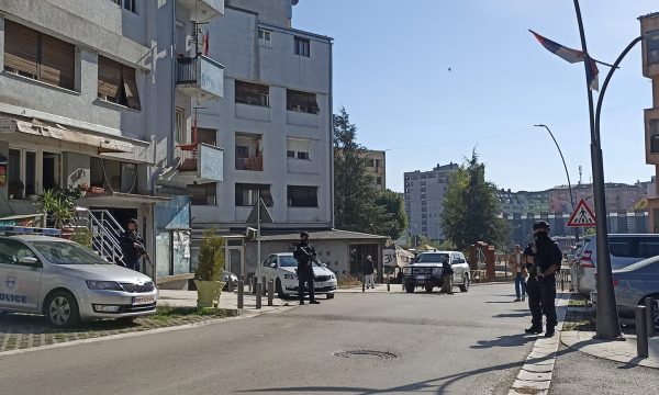 Aksioni që lidhet me rastin Banjska, Policia kap “mjete shpërthyese dhe armë” te “Tre Rrokaqiejt”