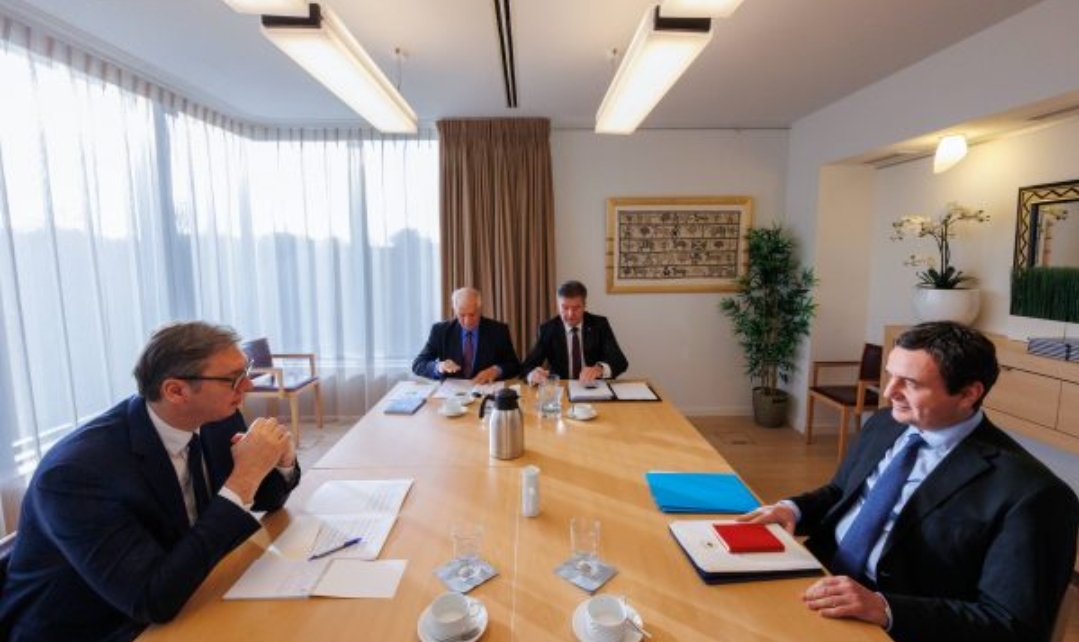 BE fton Kurtin e Vuçiqin në Bruksel të enjten, konfirmon se ka paraqitur një draft të asociacionit