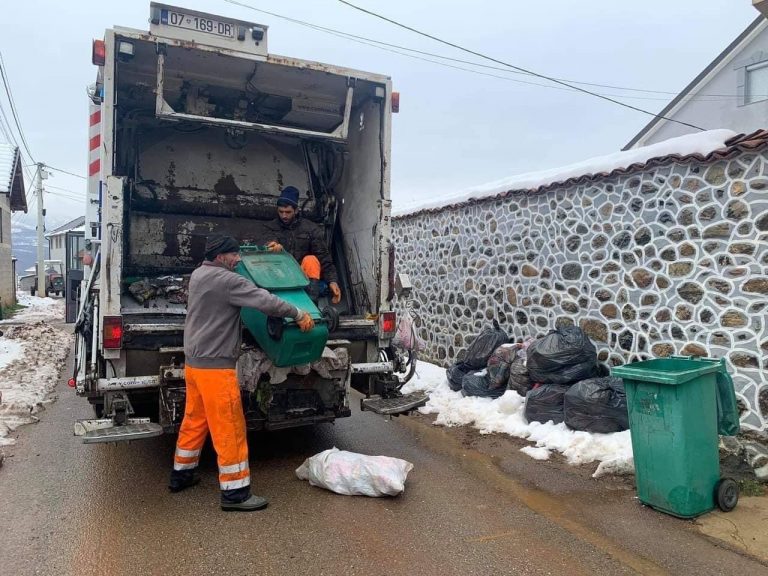 Sulmohet punëtori i Kompanisë “Pastrimi” derisa ishte në krye të detyrës
