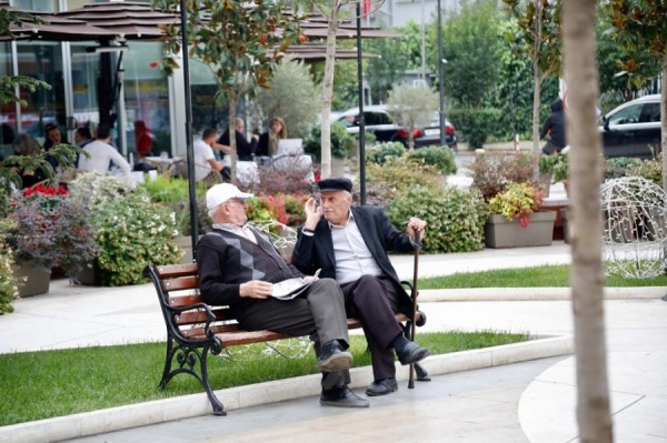 MFTP fton pensionistët të aplikojnë për kalim në pension parcial kontributdhënës