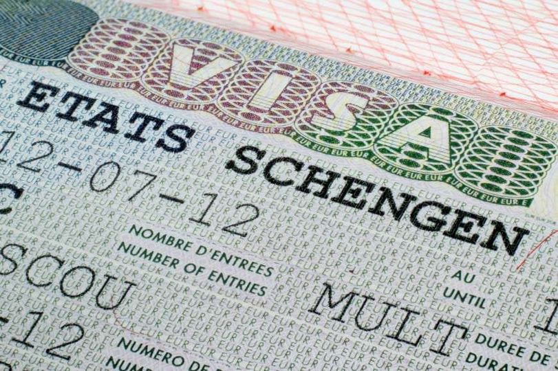 A e dini se cilat janë pesë dokumentet që do të kërkohen për të udhëtuar në zonën Schengen pas 1 janarit?