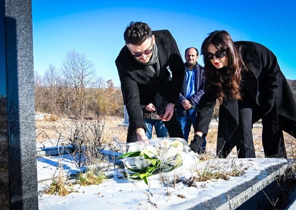 Bëhen homazhe për Avdush Hasanin në përvjetorin e vdekjes së tij