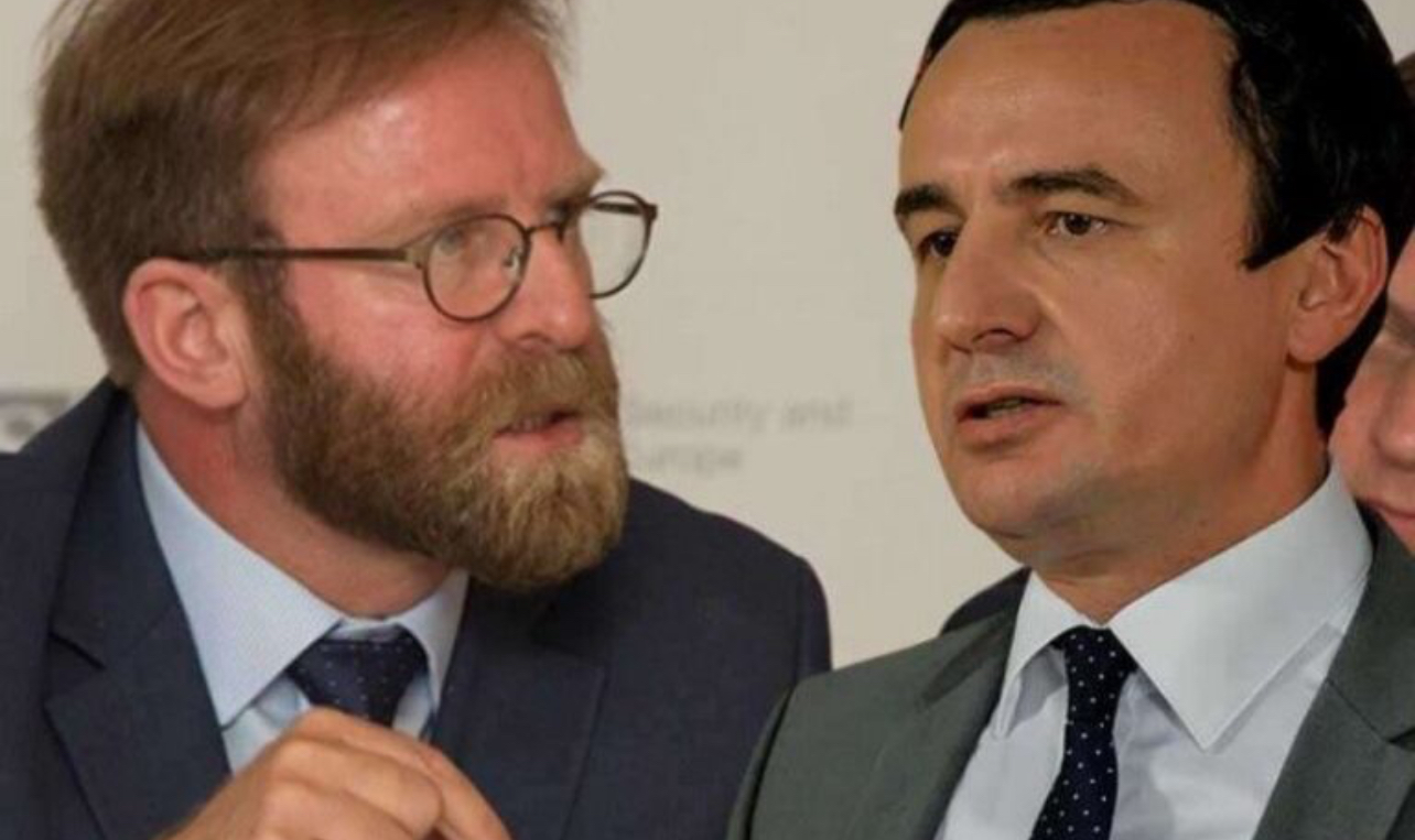 Abazi: “ Kurti qëllimshëm po i ndanë heronjët”