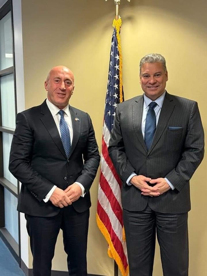 Haradinaj pritet nga Escobar në Departmentin e Shtetit: Kërkova ndihmën për anëtarësim në NATO