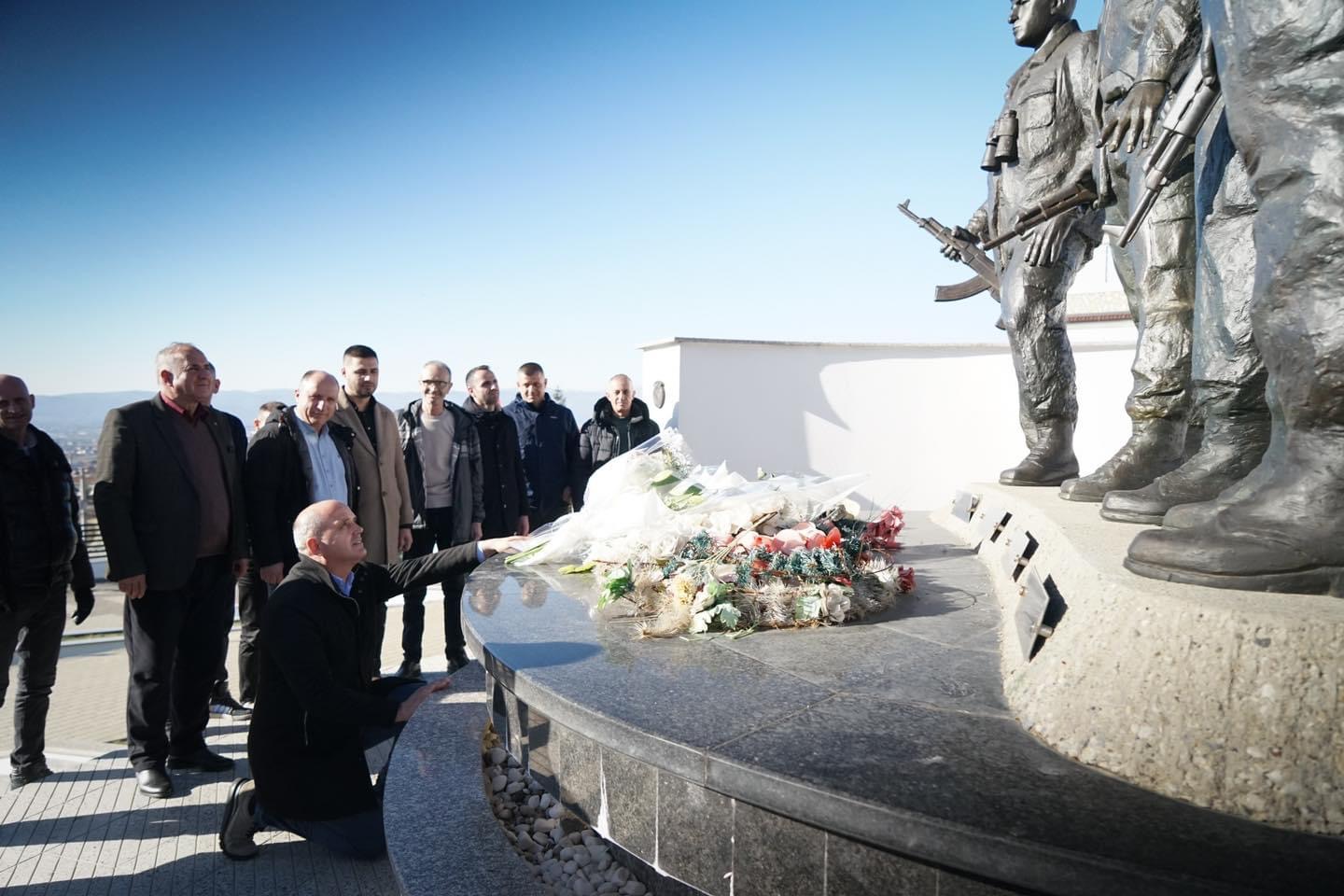 Ekrem Hyseni: Zahiri, Hakifi dhe Edmondi përveçse ishin pushka e parë e lirisë, ata u bën lajmëtarët e parë të lirisë