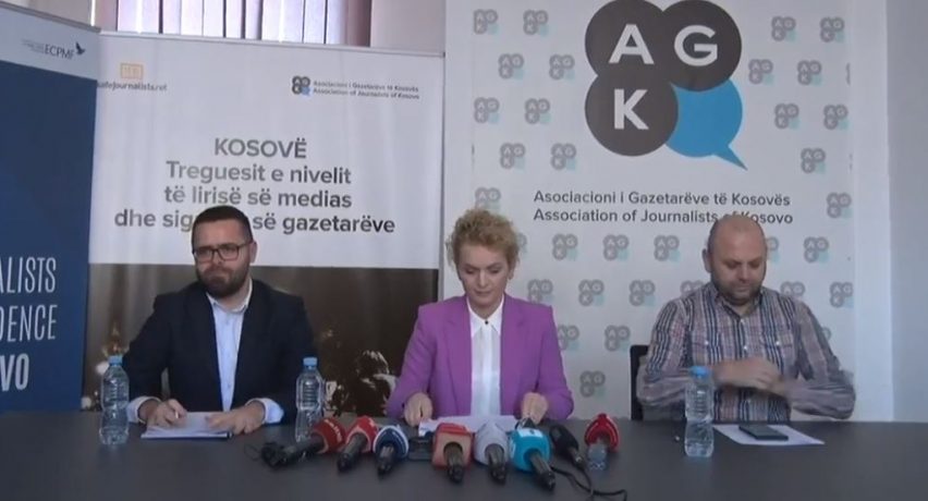 Qeveria duhet të tërhiqet nga tentativa për kontroll shtetëror të mediave online
