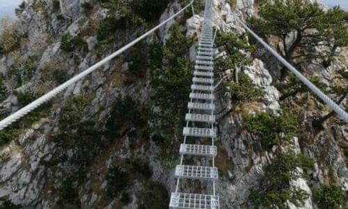 Aksident në njërën prej “Via Ferrata’ve” në Pejë, fillon operacioni i kërkim-shpëtimit
