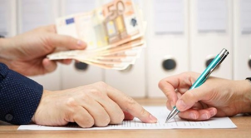 Kredi deri n’fyt: Kosovarët të varur nga bankat