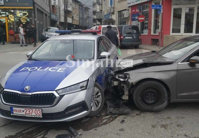 Aksident në Tophane të Prishtinë, përfshihet një veturë e Policisë – PAMJE