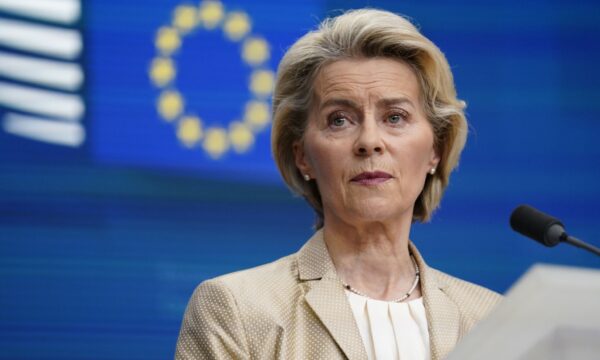 Ursula von der Leyen synon një mandat të dytë si shefe e BE-së