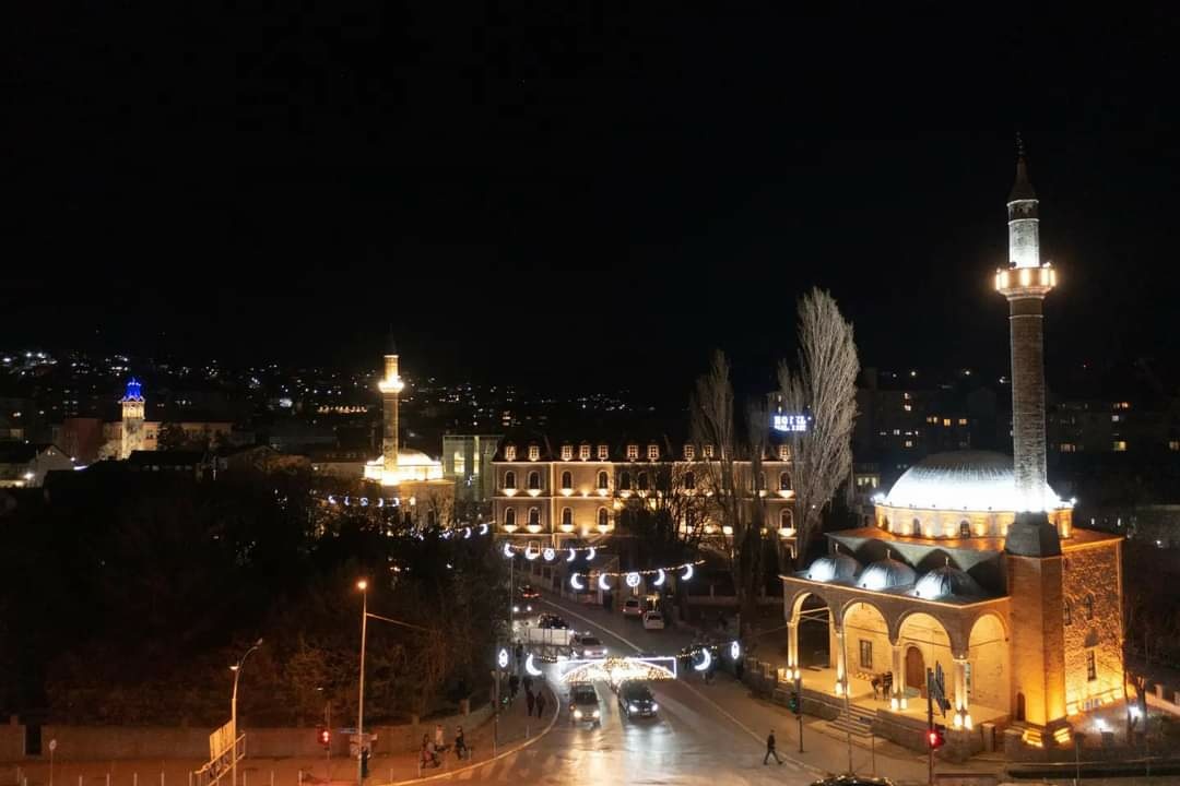 Për nder të muajit të Ramazanit, kryeqyteti i Kosovës, Prishtina do të stoliset me drita