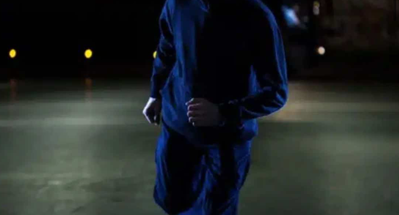 Tre persona e plaçkisin 24-vjeçarin te Parku i Qytetit, ia marrin zinxhirin e arit në vlerë të 6 mijë eurove