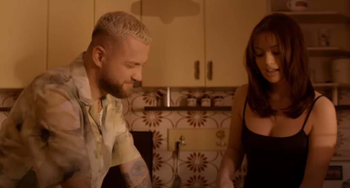 Luiz Ejlli publikon këngën e re ‘Kce'(VIDEO)