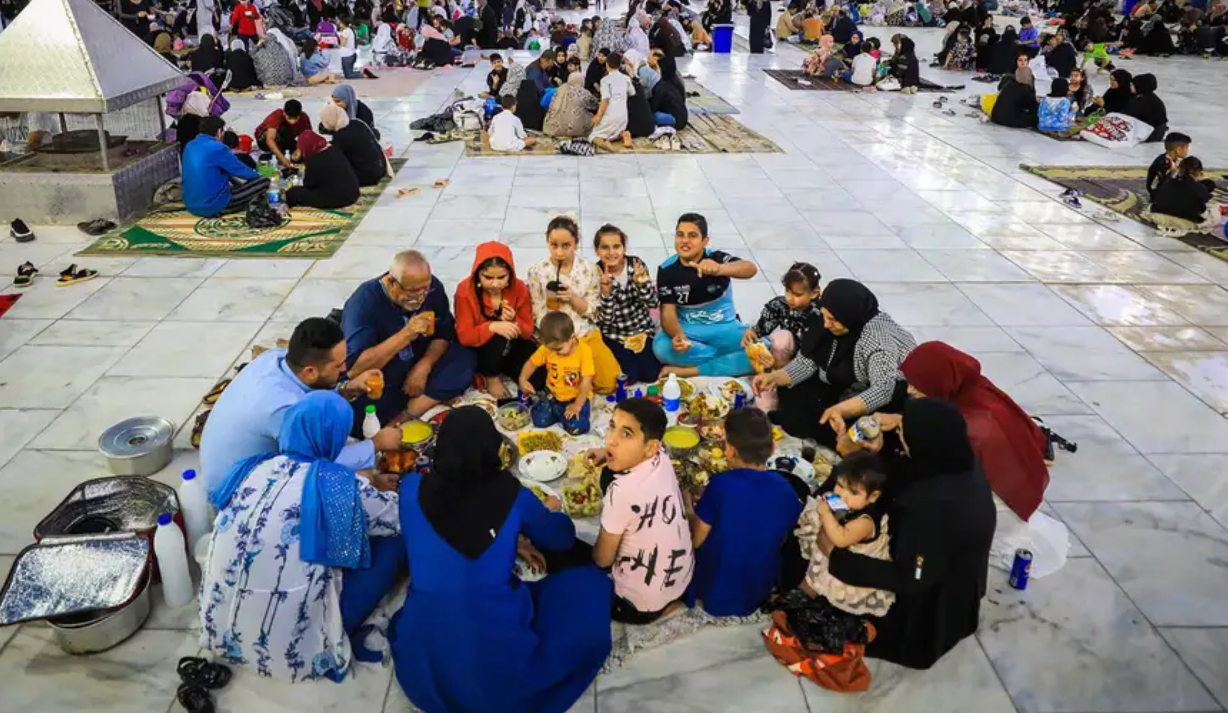 Pse gjithnjë e më shumë jomyslimanë festojnë Ramazanin