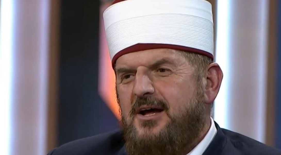“Duaja më e mirë është stupci, dajaku” – Shefqet Krasniqi thotë se personat që merren me kazino duhet rrahur