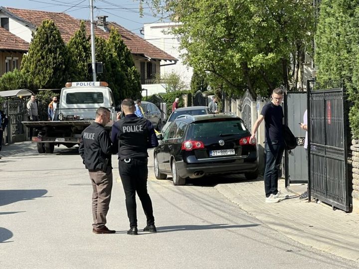Shpërthimi në Prishtinë: Dyshohet se cak ishte vetura e reperit të njohur