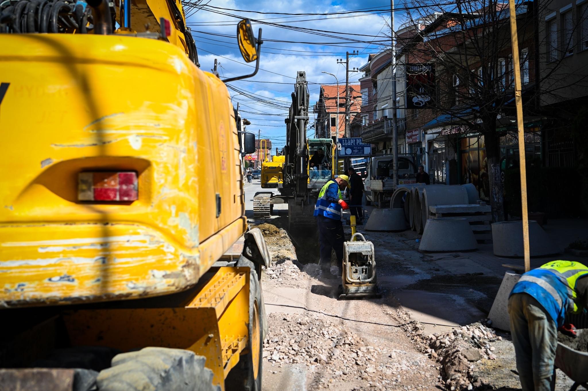 Bulliqi; Po punojmë maksimalisht që segmentet rrugore të qytetit të marrin pamjen e merituar infrastrukturore