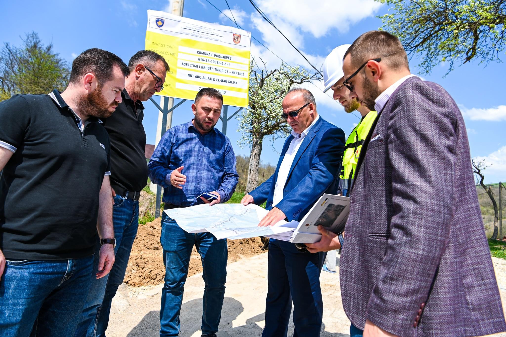 Podujevë: Filloi puna në ndërtimin e rrugës lidhëse Turuqicë-Herticë