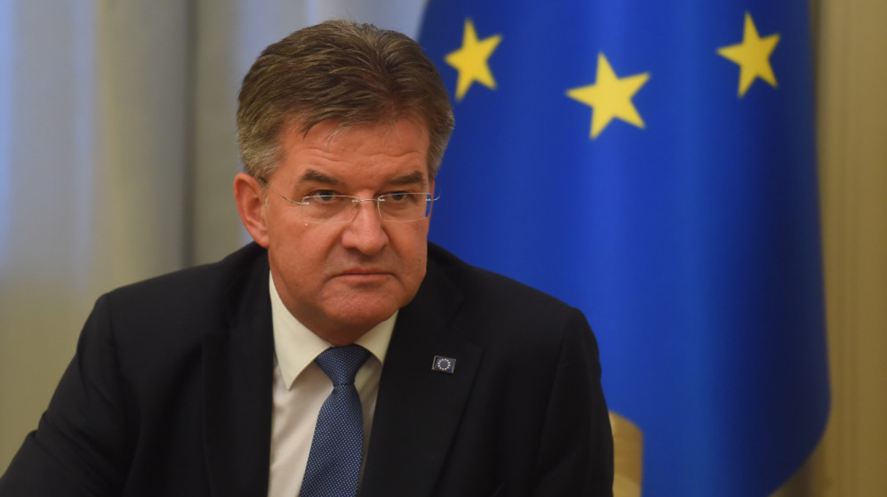 Lajçak: Kosova duhet të fillojë formimin e Asociacionit dhe Serbia t’i njohë simbolet e Kosovës