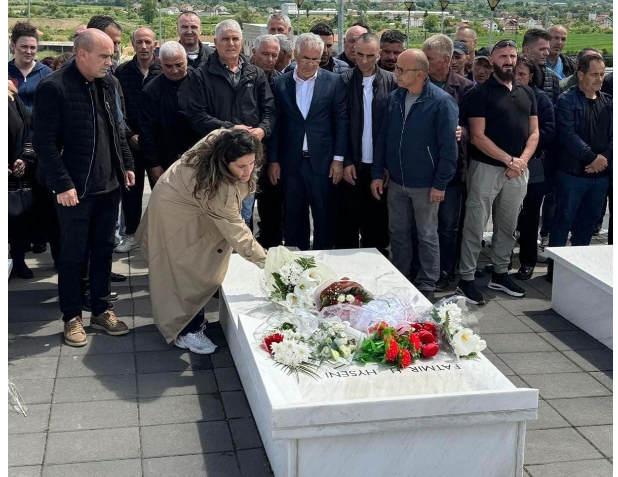 Përkujtohen dëshmorët e UÇK-së të Zonës Operative të Llapit, Fatmir Hyseni dhe Skënder Gashi