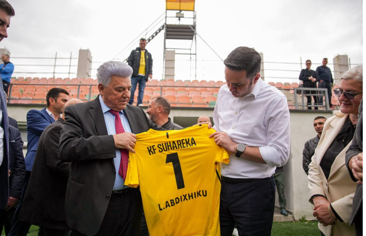 Abdixhiku uron Suharekën për titullin kampion: Ndërtimi i infrastrukturës sportive, prioritet i “Rrugës së Re”