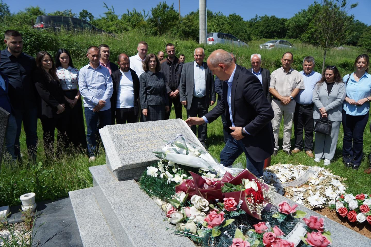 Hyseni: Agim Kikaj mbetet shembull se si kontribuohet për vendin