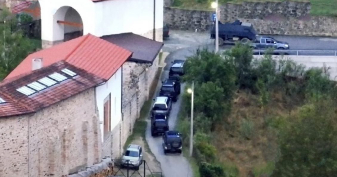 Raporti zyrtar: KFOR e negocioi largimin e terroristëve nga Banjska