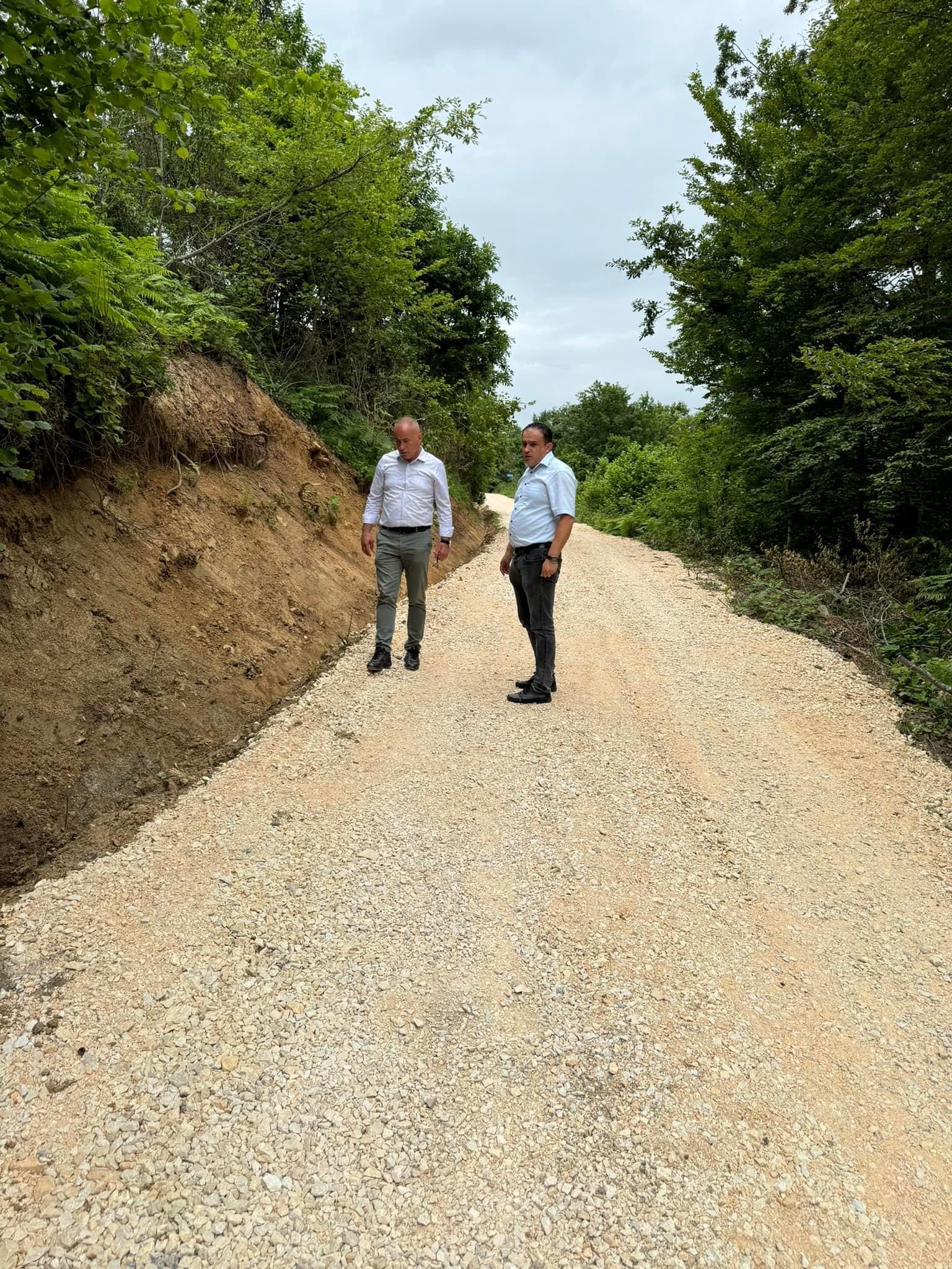 Shtrohet me zhavor rruga e blegtorit më të madh në Komunën e Podujevës