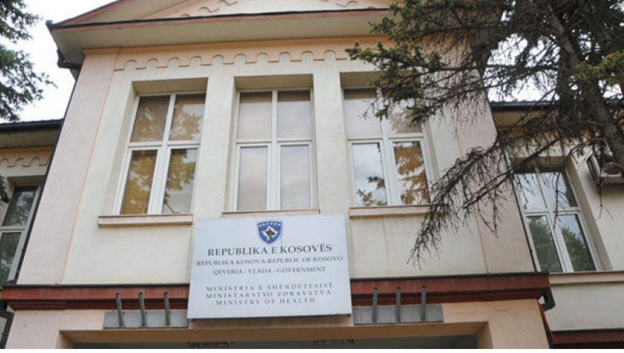 Ministria e Shëndetësisë del me një apel për qytetarët për temperaturat e larta