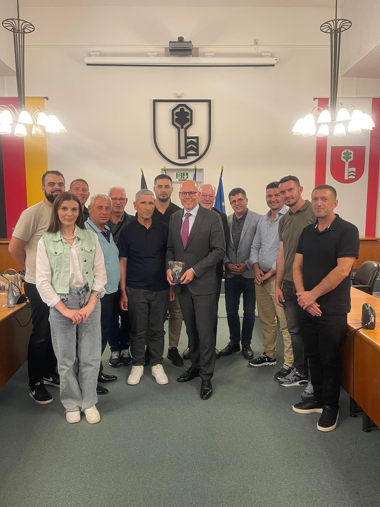 Delegacioni nga kuvendi komunal i Podujevës po qëndrojnë në vizitë zyrtare në Velbert të Gjermanisë