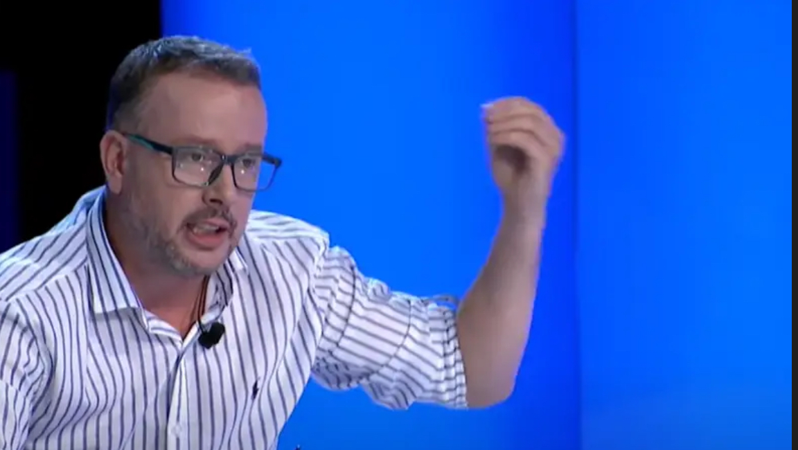 Rrëzimi i Byrosë, Kajtazi godet Haxhiun: Me ish-zyrtar të UDB-së po tenton konfiskimin e pasurisë