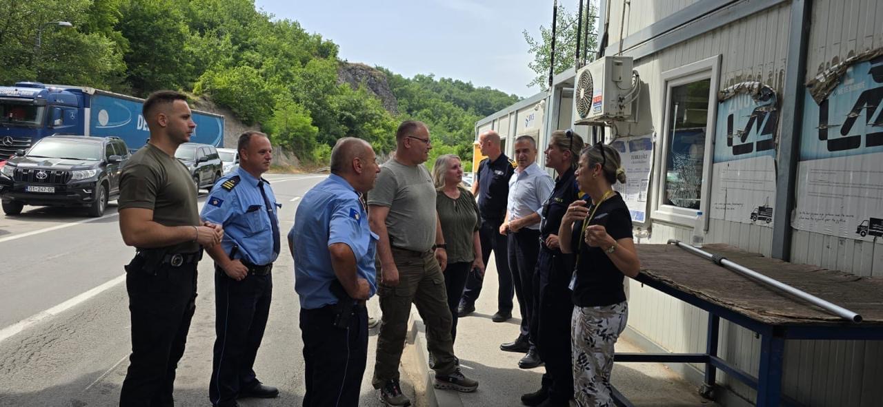 Drejtori i përgjithshëm i PK-së, kolonel Gazmend HOXHA, viziton zyrtarët policorë në veri të vendit