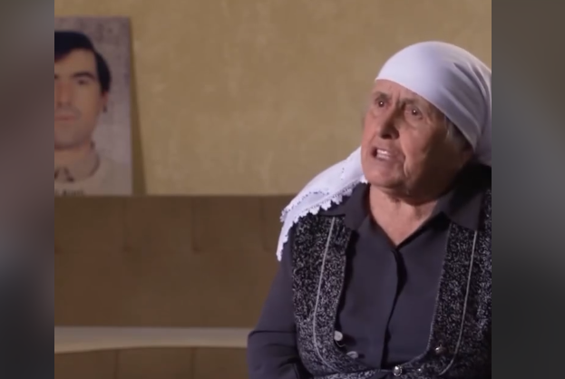 Vahide Ajeti, nëna e Ali Ajetit, rrëfen një moment emocionues kur Aliu i tha: “Dasëm pa mish dhe vatan pa gjak s’ka.”