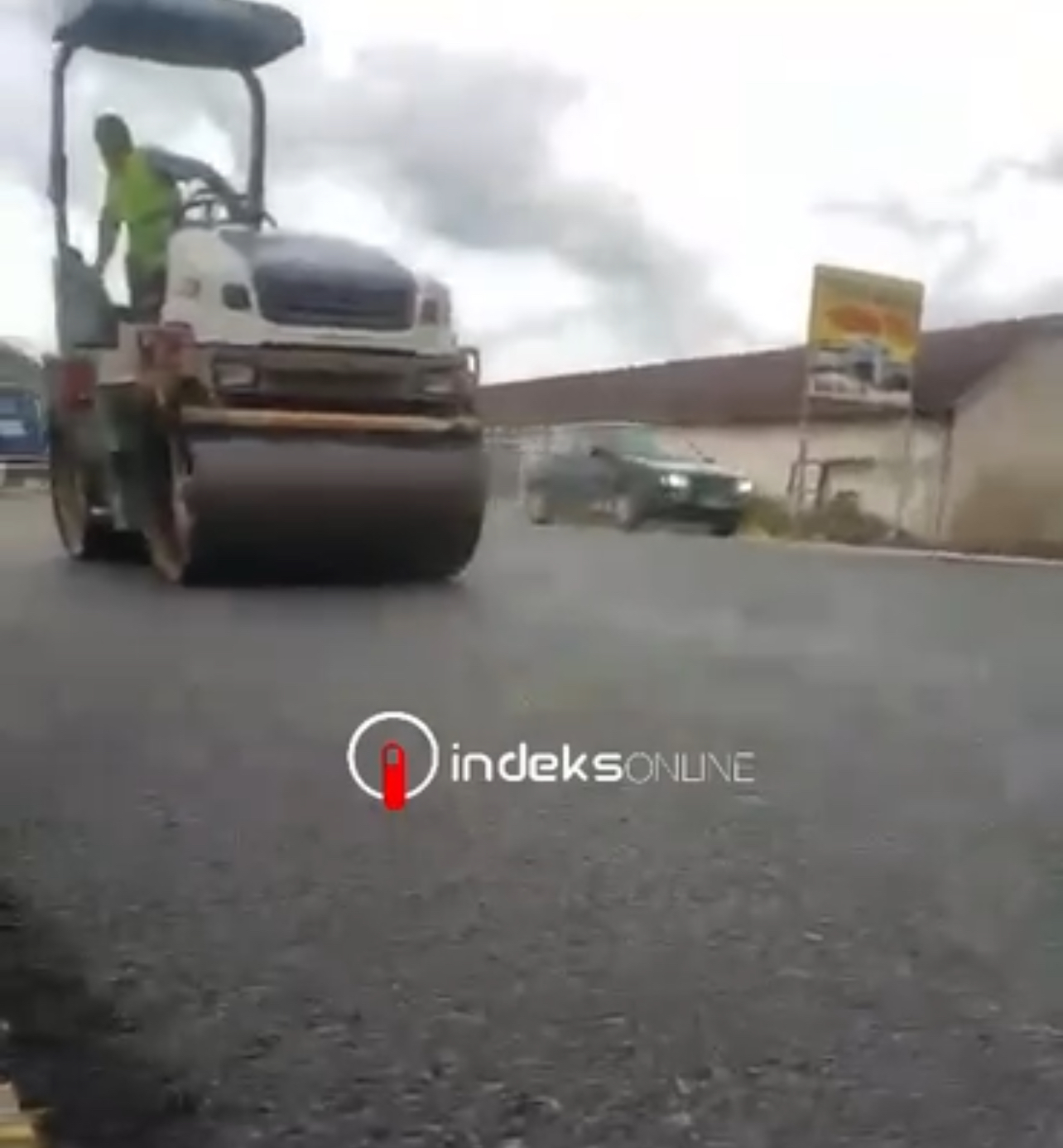 U tha se përfundon brenda këtij viti, asfaltohet edhe një pjesë e rrugës Podujevë-Prishtinë