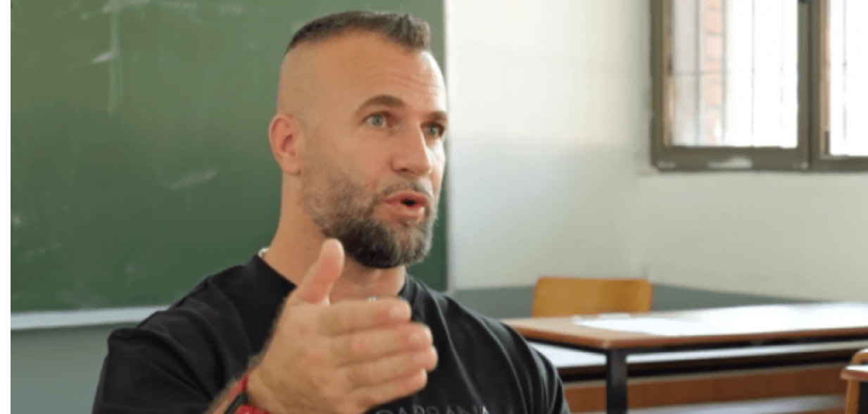 Publikohet fotografia e Faton Hajrizit të vrarë