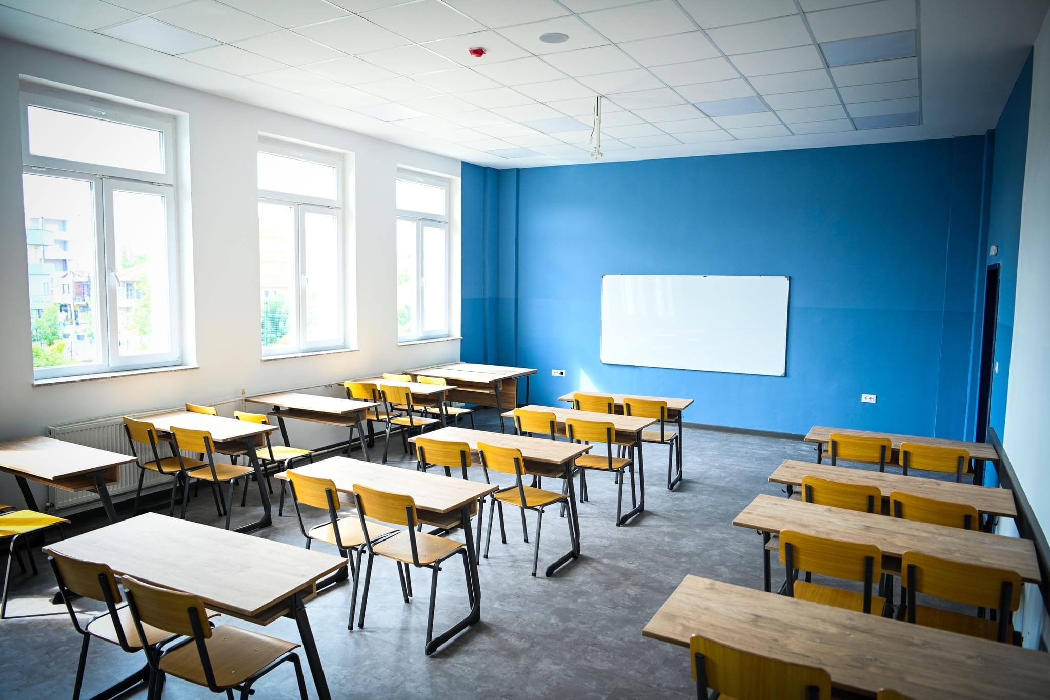 Kryetari Bulliqi publikon foto nga shkolla “Shaban Shala” e cila po merr pamje moderne