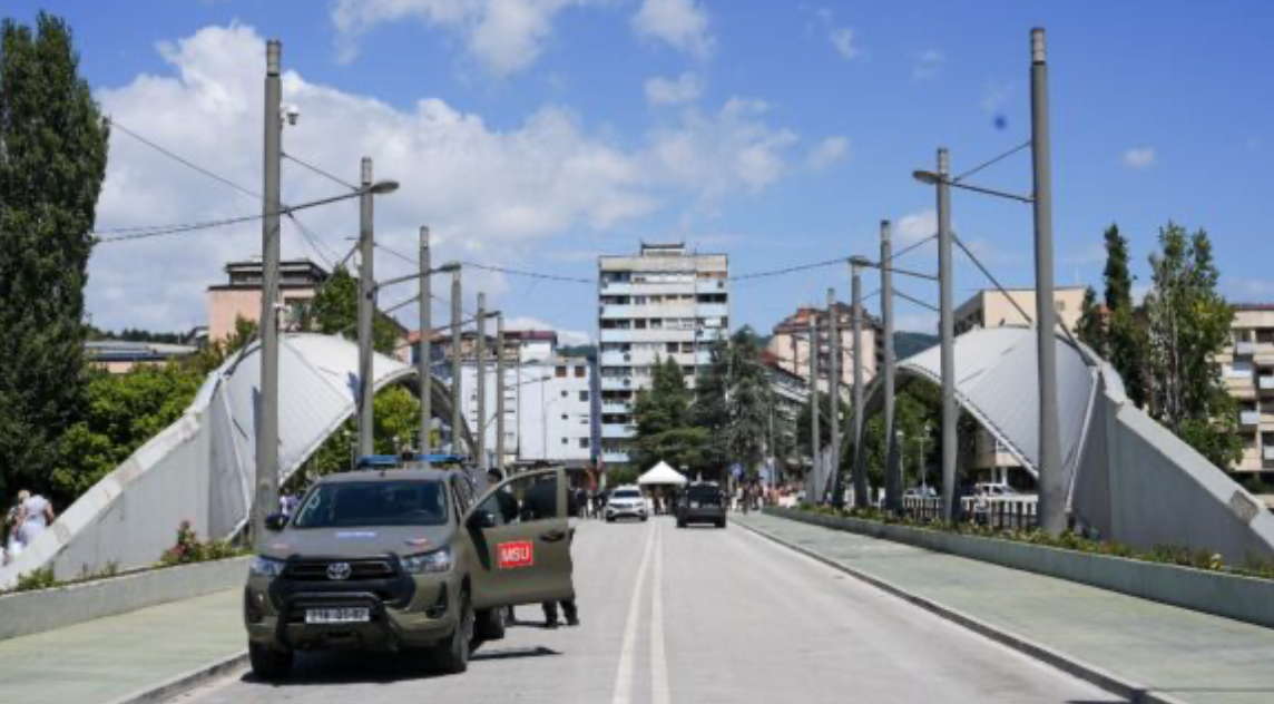 Deputeti i VV-së thotë se Ura e Ibrit s’ka fat tjetër pos hapjes: Prisni edhe pak ditë