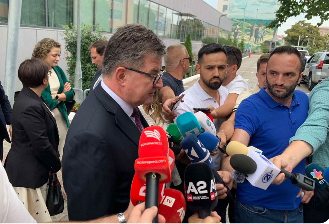 Lajçak: Ura e Ibrit duhet të hapet por në koordinim me aleatët