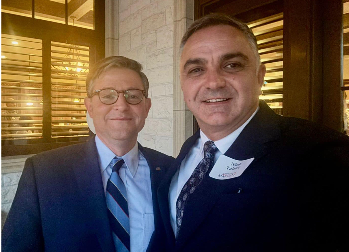 Tahiri në ShBA, takohet me kryetarin e Kongresit Amerikan Mike Johnson dhe kongresmenë