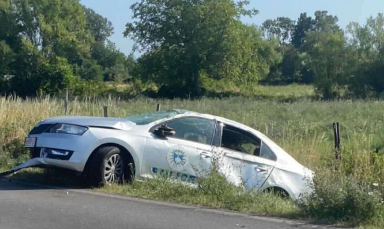 Përplasen dy vetura të Policisë